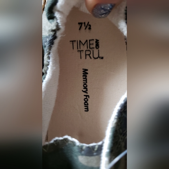 NWT Sneakers - Picture 5 of 7